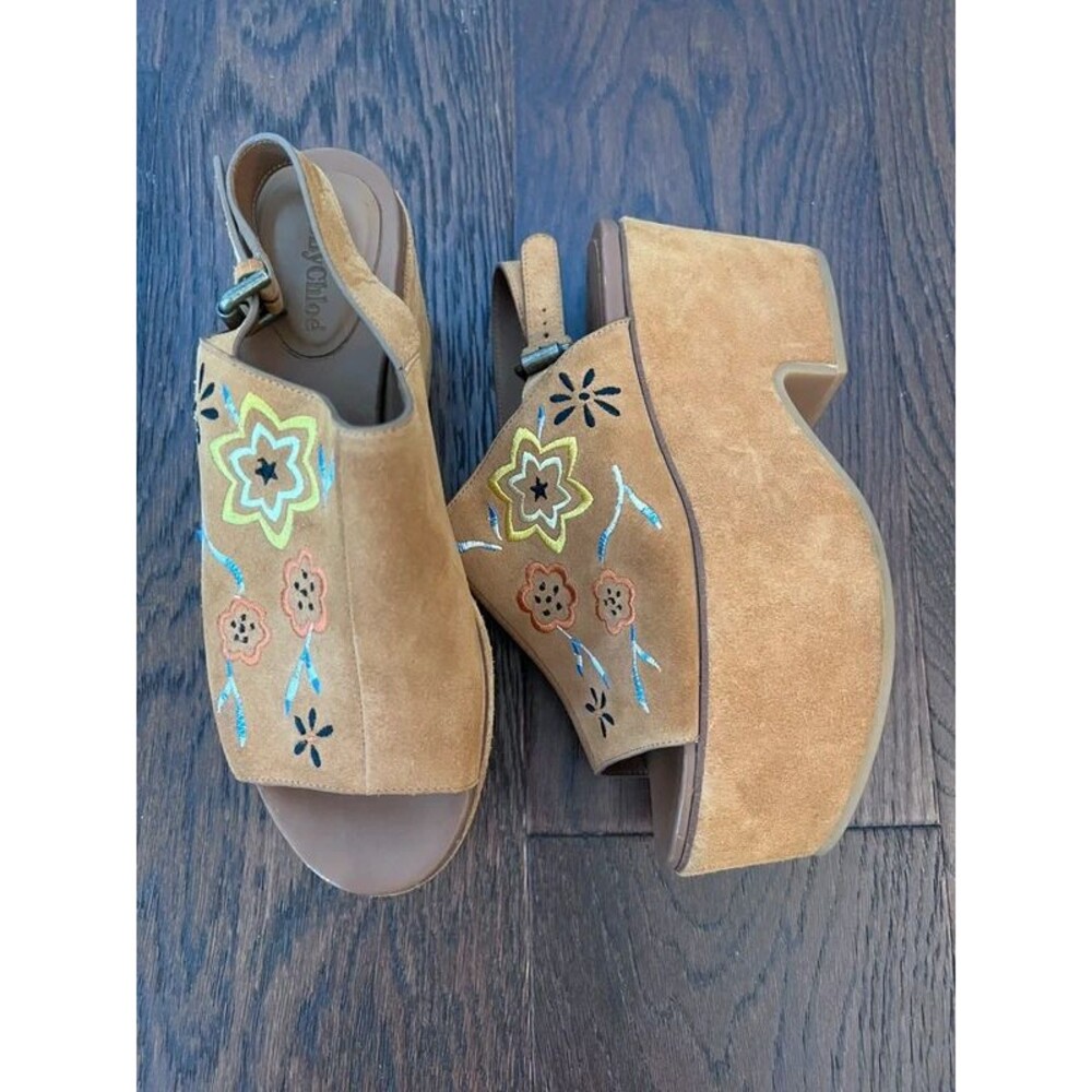 See by Chloe Embroidered Floral Platform Sandals Tan Size 39 GUC